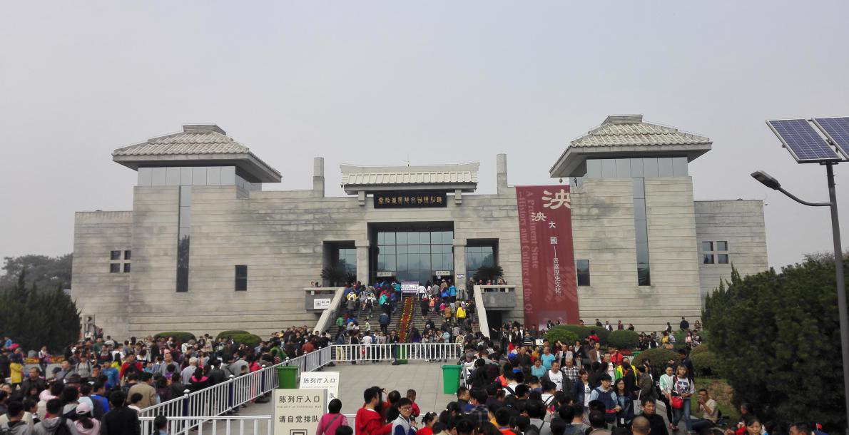 游客如织.png